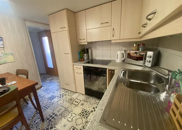 Cosy In Heritage Protected Swiss Apartament Interlaken